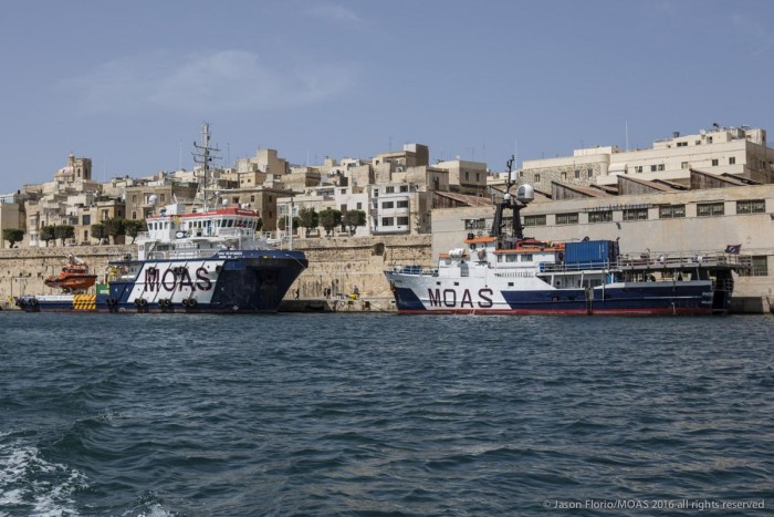 Responder & Phoenix - Photo: MOAS/Jason Florio